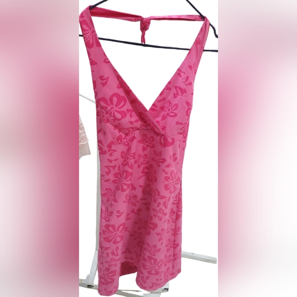 Dresses & Skirts - Pink dress sz small